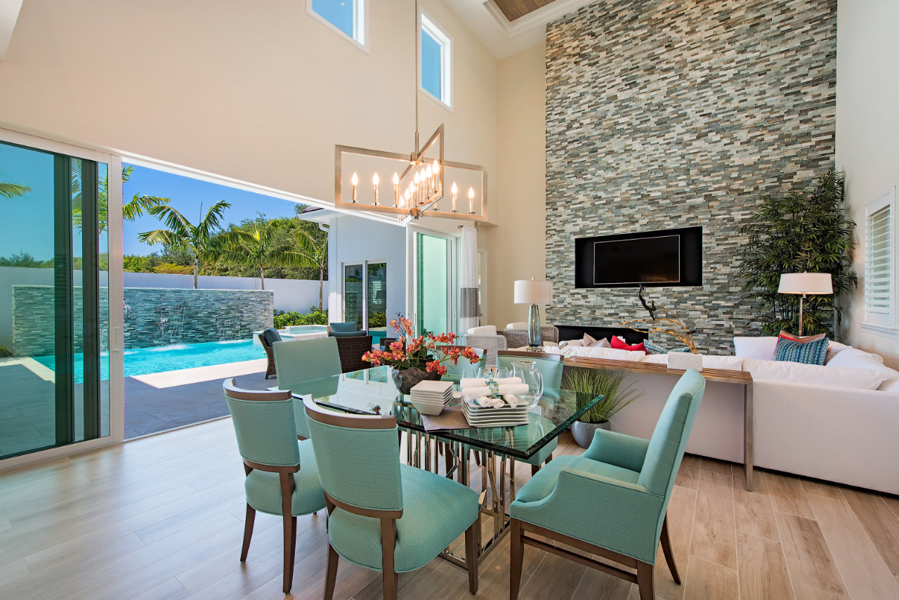 Luxury home in Naples