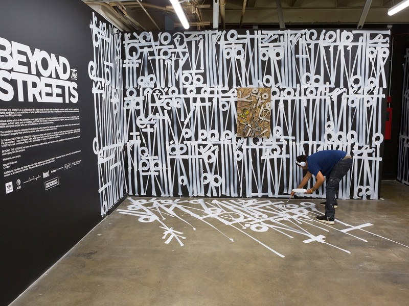 RETNA — BEYOND THE STREETS