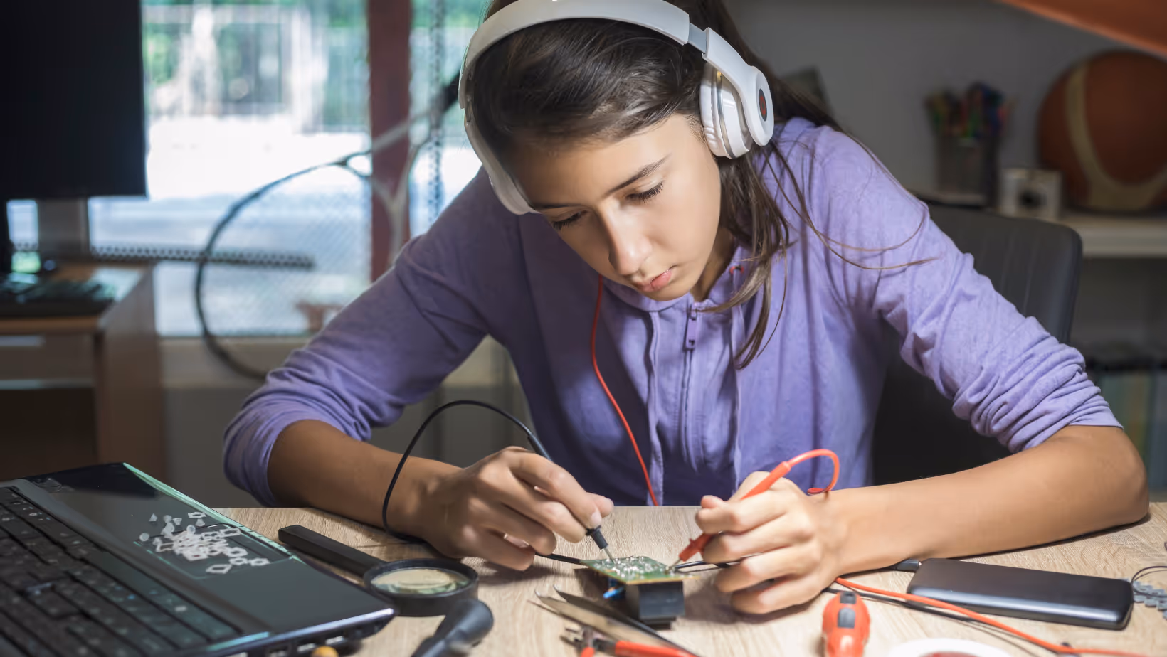 Host a Table and Support Emerging Leaders From Bend-Tech Academy’s DECA Program