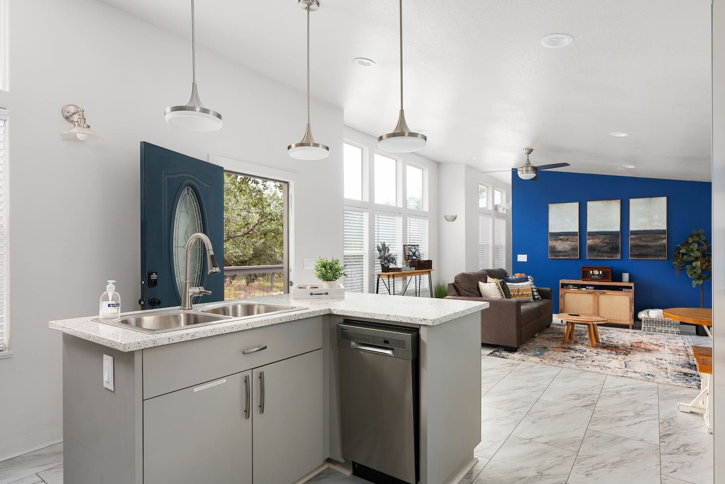 Serene Hill Country Cottage
