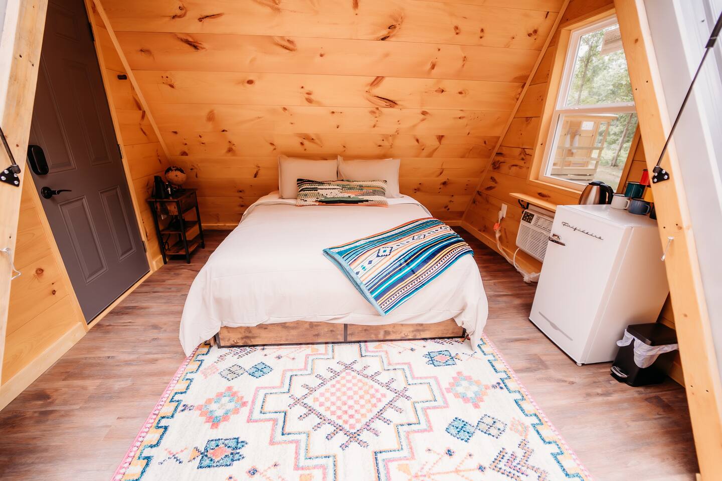 Serene Hill Country Cottage