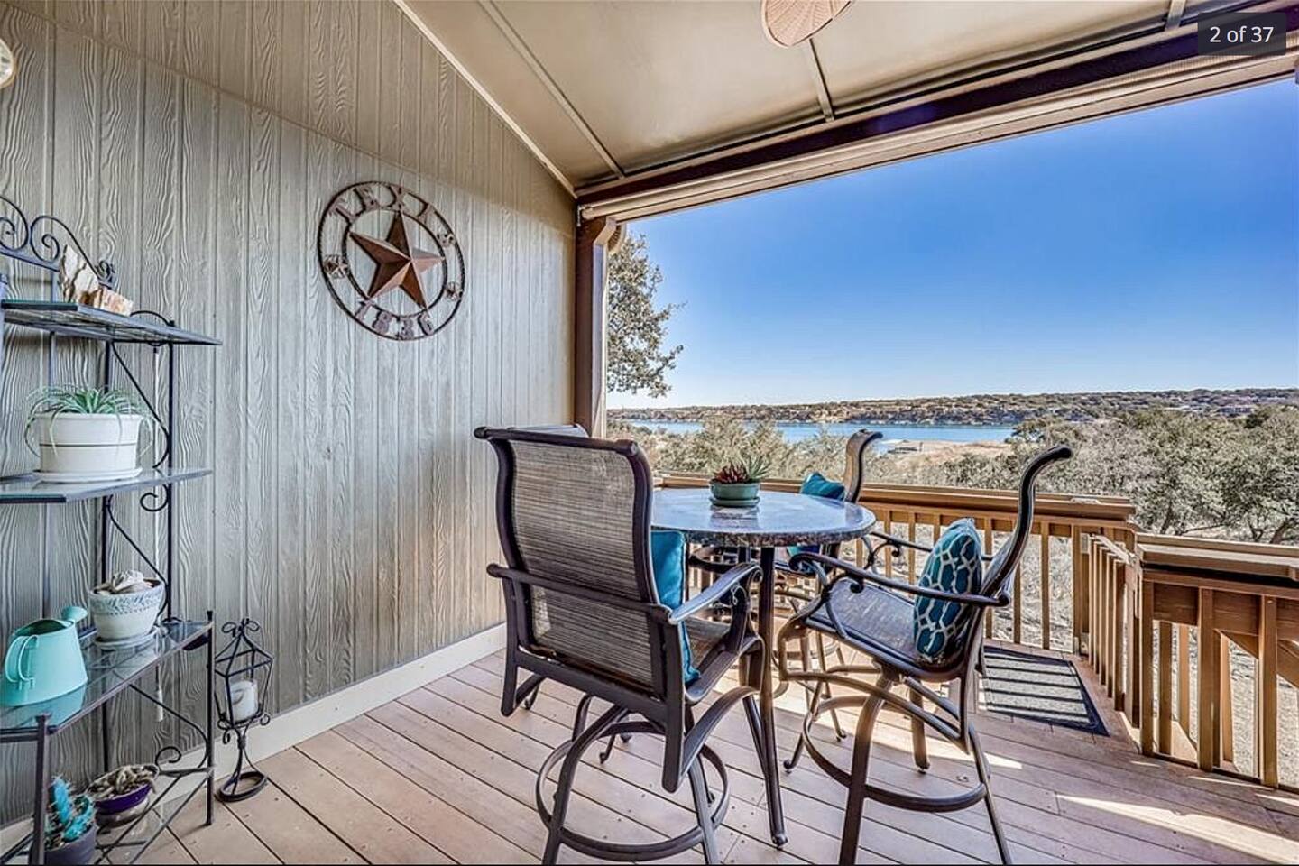 Serene Hill Country Cottage hero