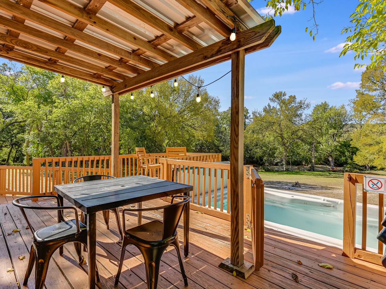 Serene Hill Country Cottage hero