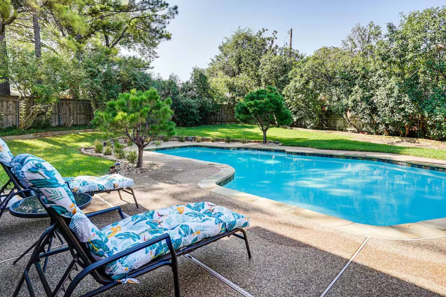 Serene Hill Country Cottage hero
