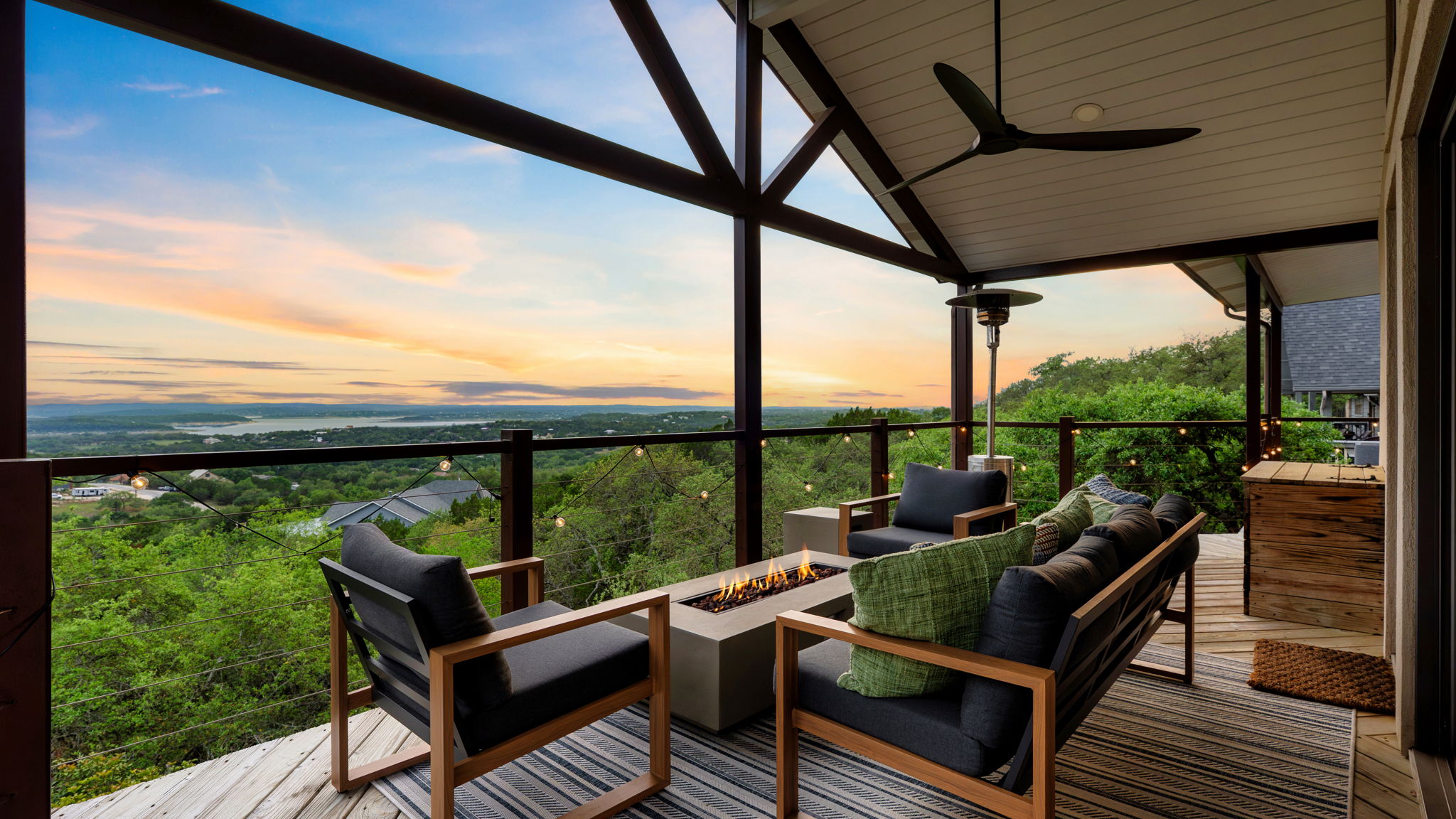 Serene Hill Country Cottage hero