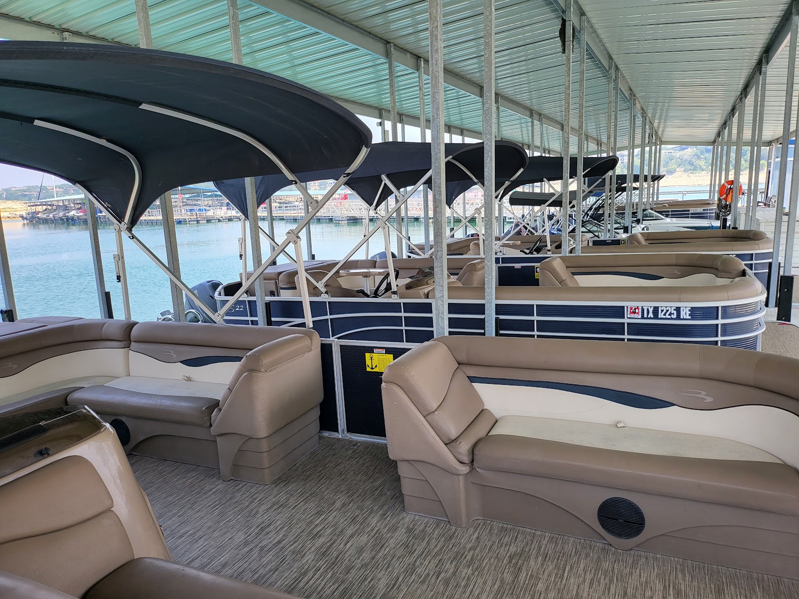 Liquid Thrillz Boat Rentals