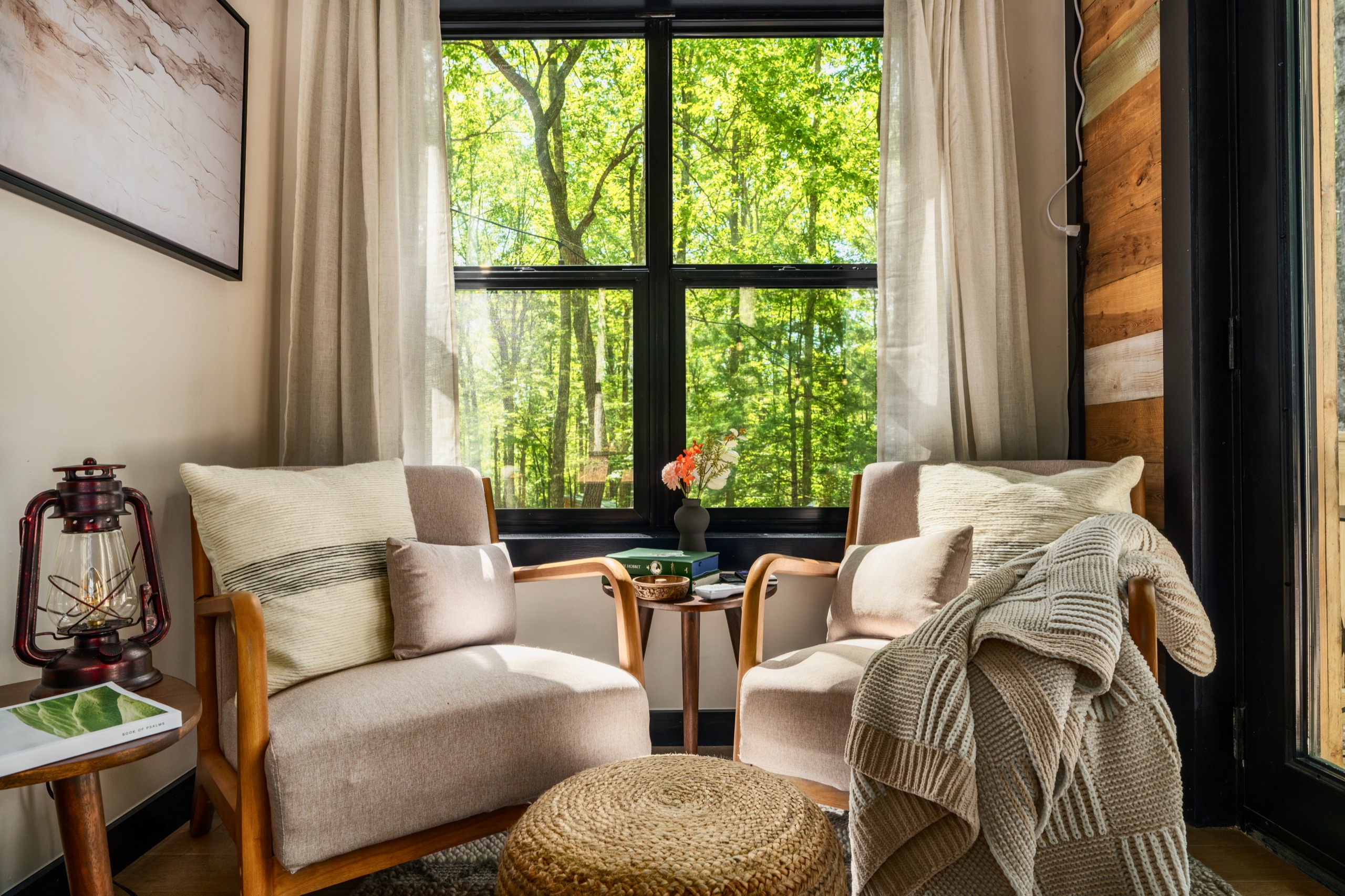 Serene Hill Country Cottage