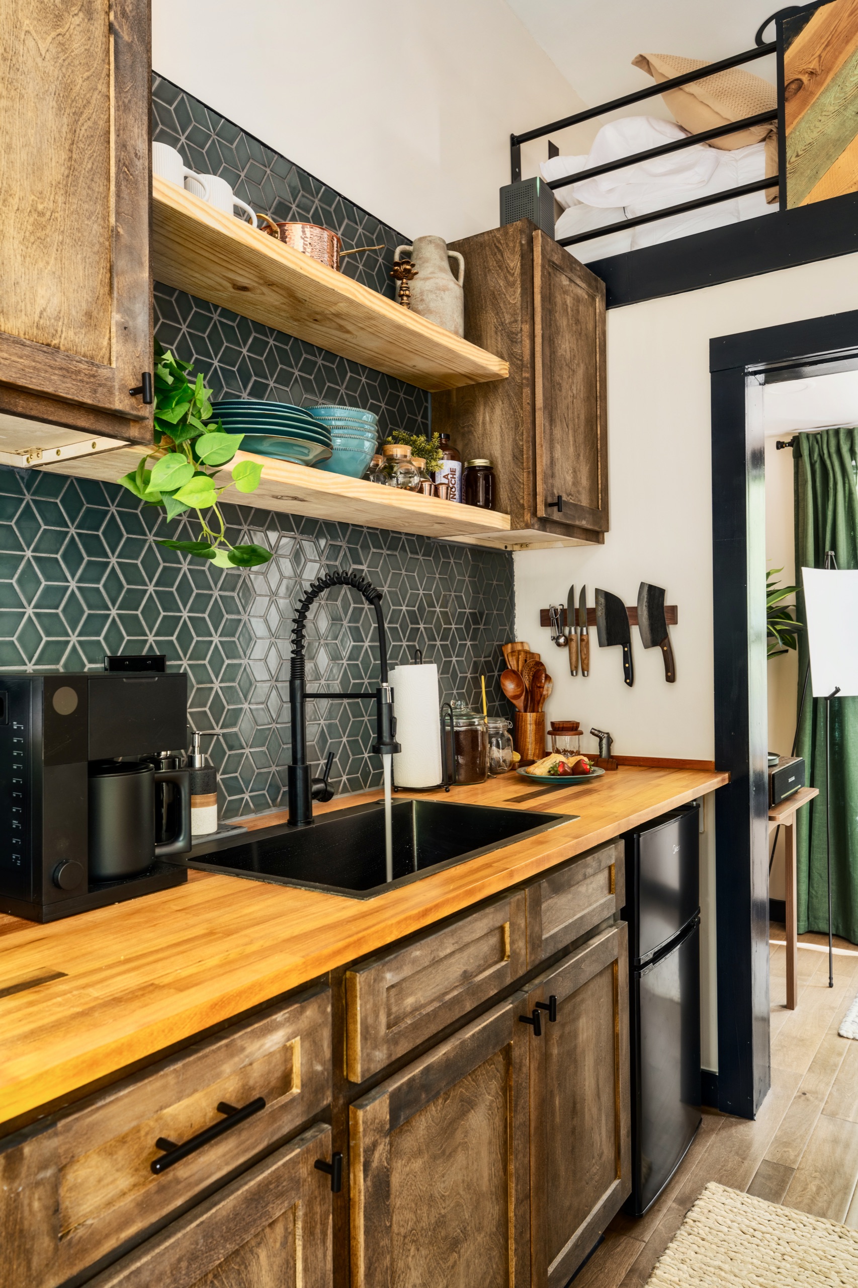 Serene Hill Country Cottage