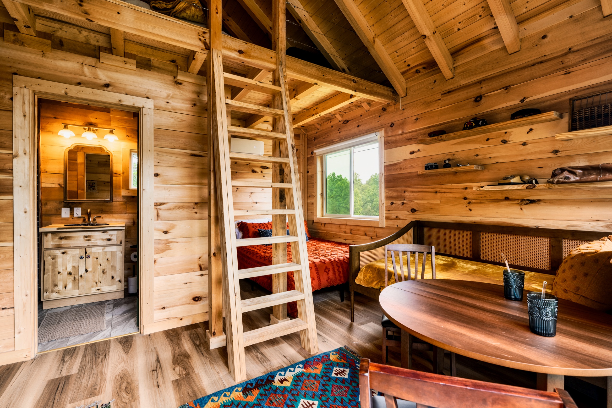 Serene Hill Country Cottage