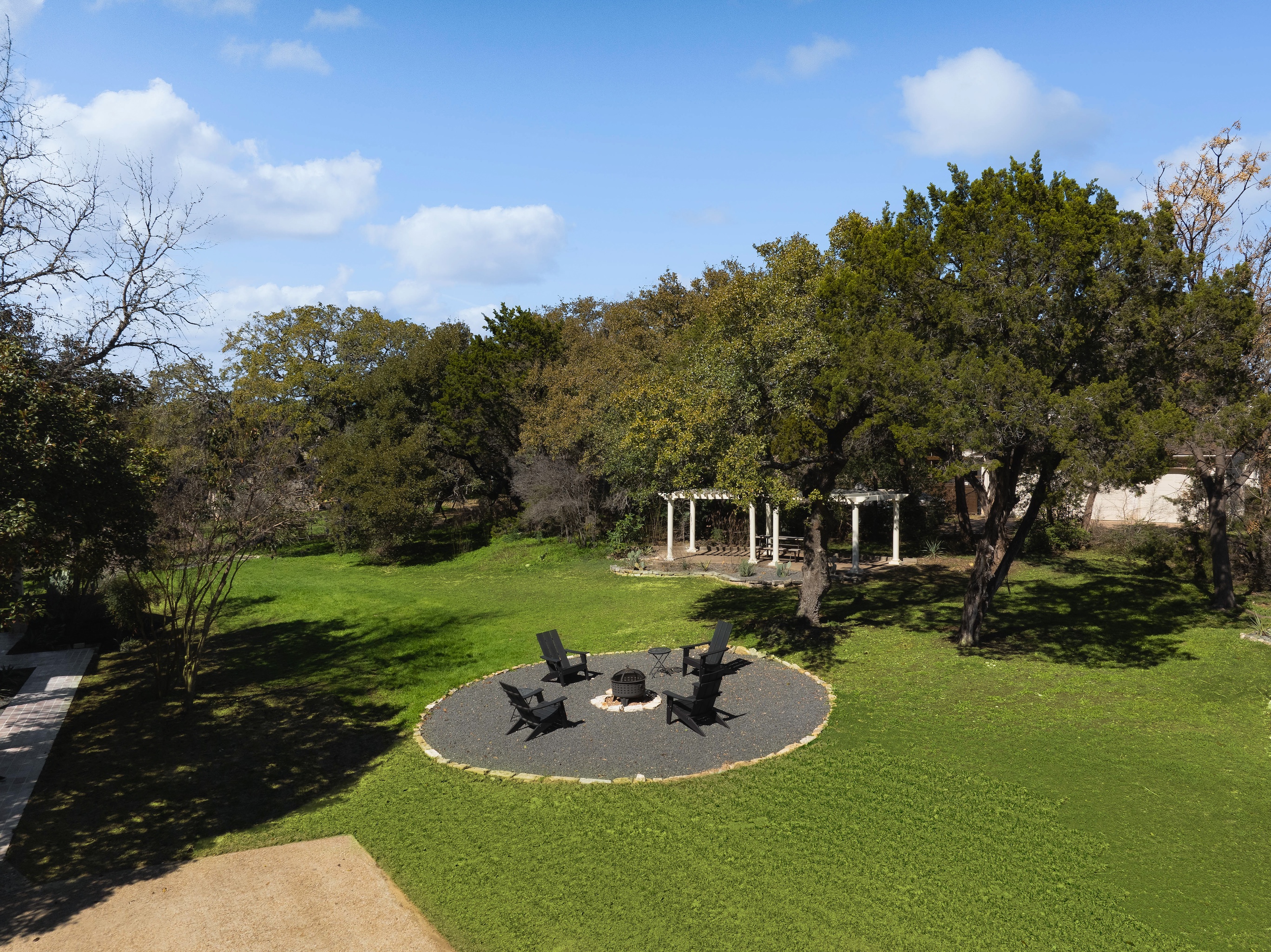 Serene Hill Country Cottage