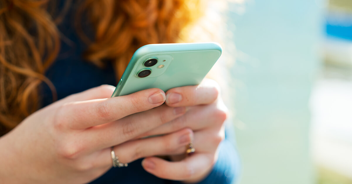 Should Leaders Follow Employees on Social Media?