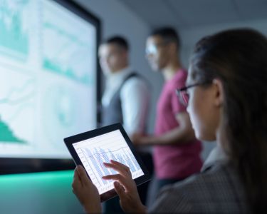 Human and Digital Workers: Which Decisions Get Better?