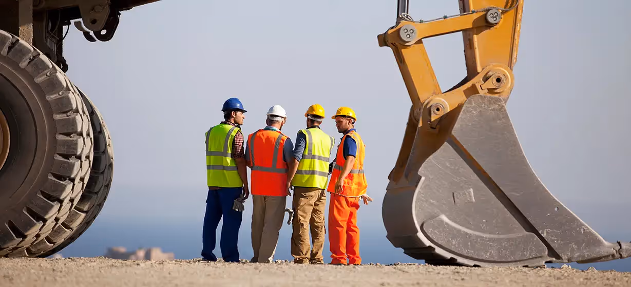 The Importance of Toolbox/Tailgate Talks in High-Risk Industries Like Construction