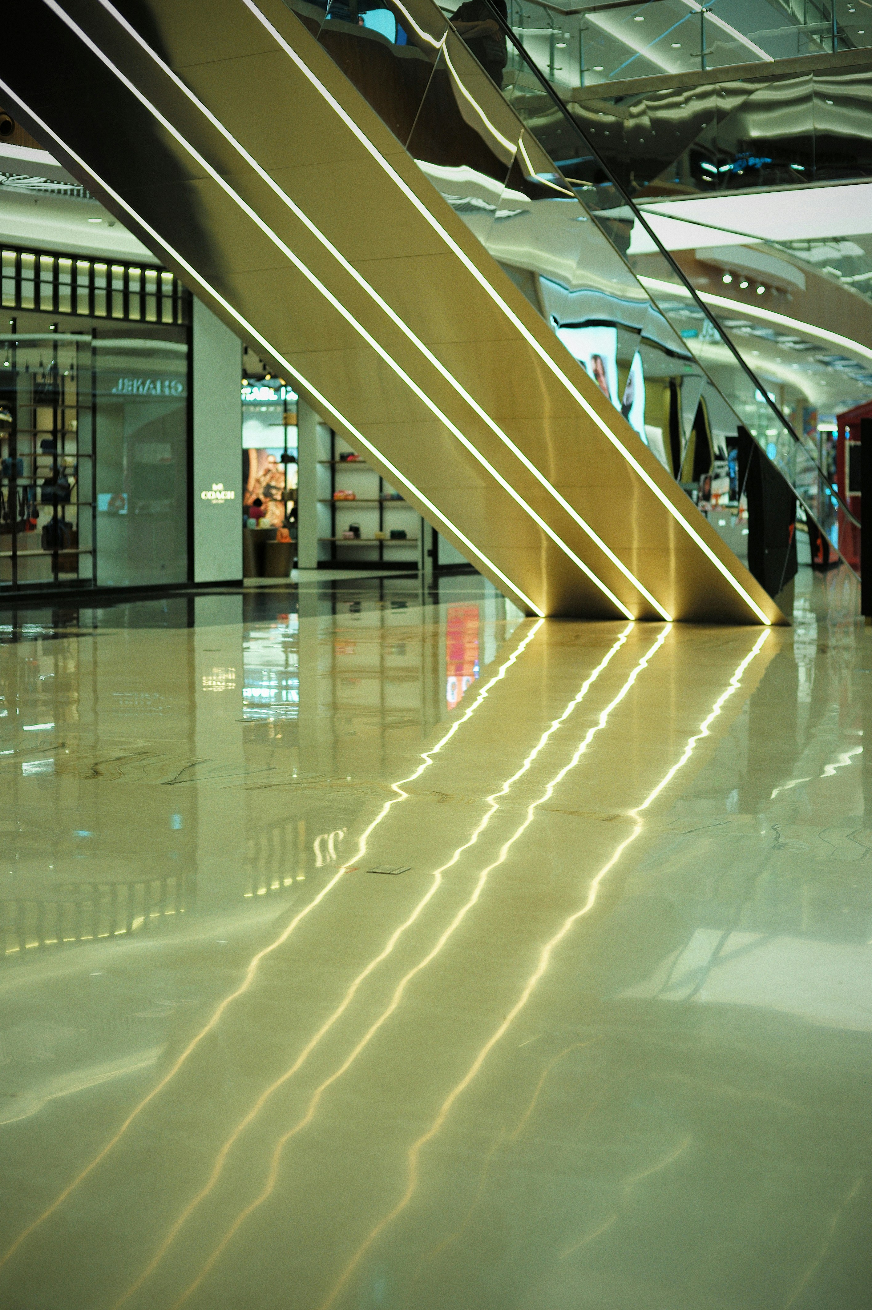 Retail Stores & Showrooms