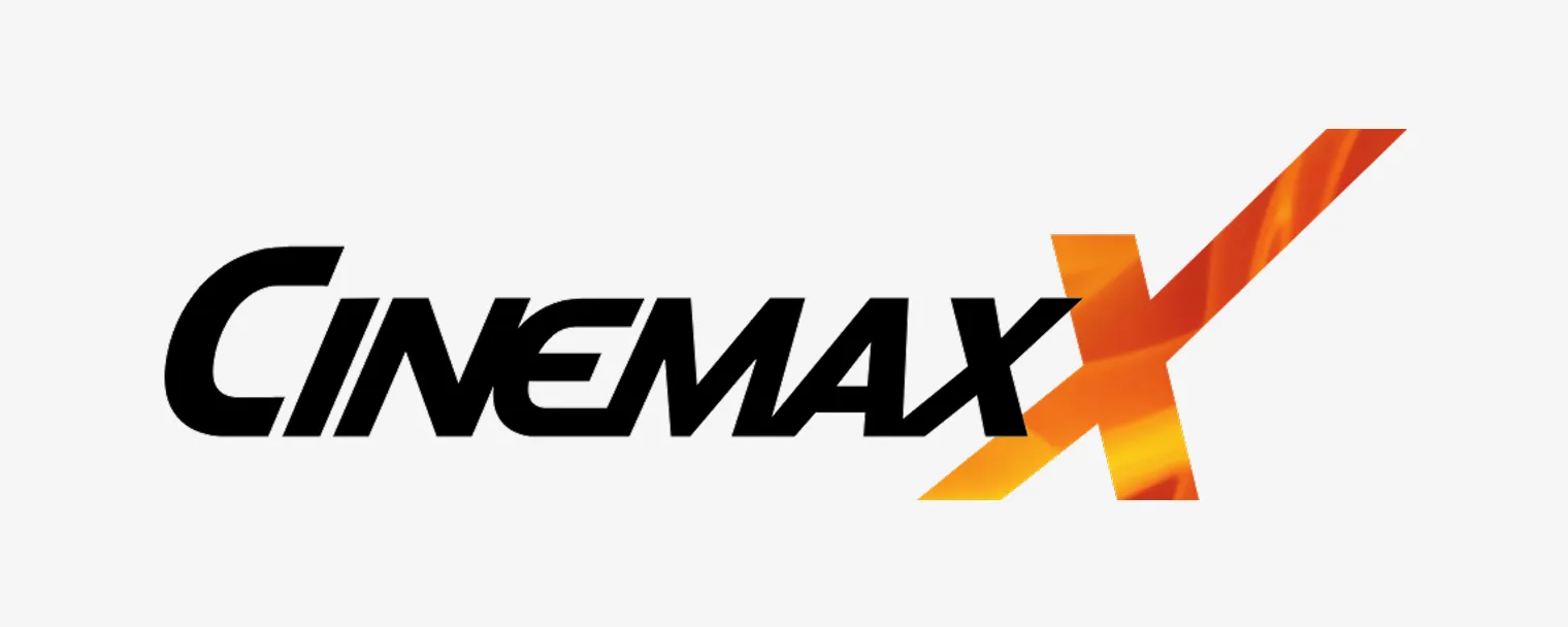 Logo von Cinemaxx mit orangem X und Hinweis auf Gutscheine und Geschenkboxen.