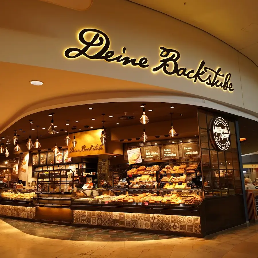 Deine Backstube – frische Brötchen und Gebäck im Einkaufsland.