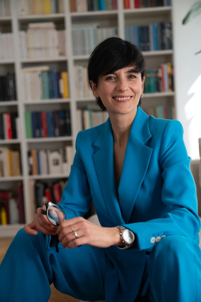 Dott.ssa Antonella Digilio Si presenta nel suo studio