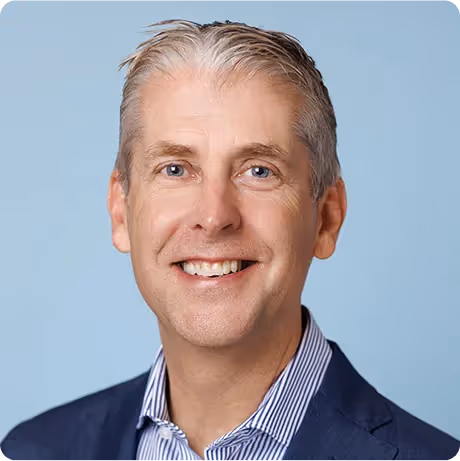 Headshot of Ian Yorty.