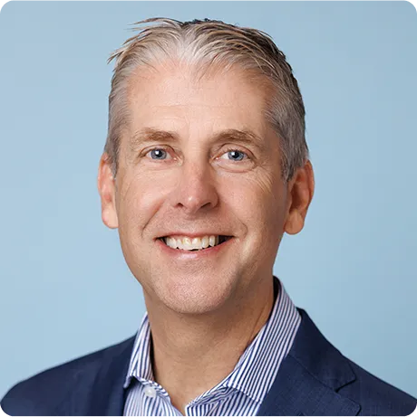 Headshot of Ian Yorty.