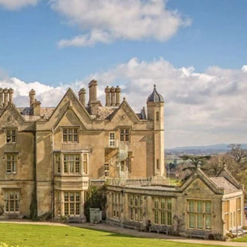 Branding & Customer Experience for a Cotswolds Heritage Hotel