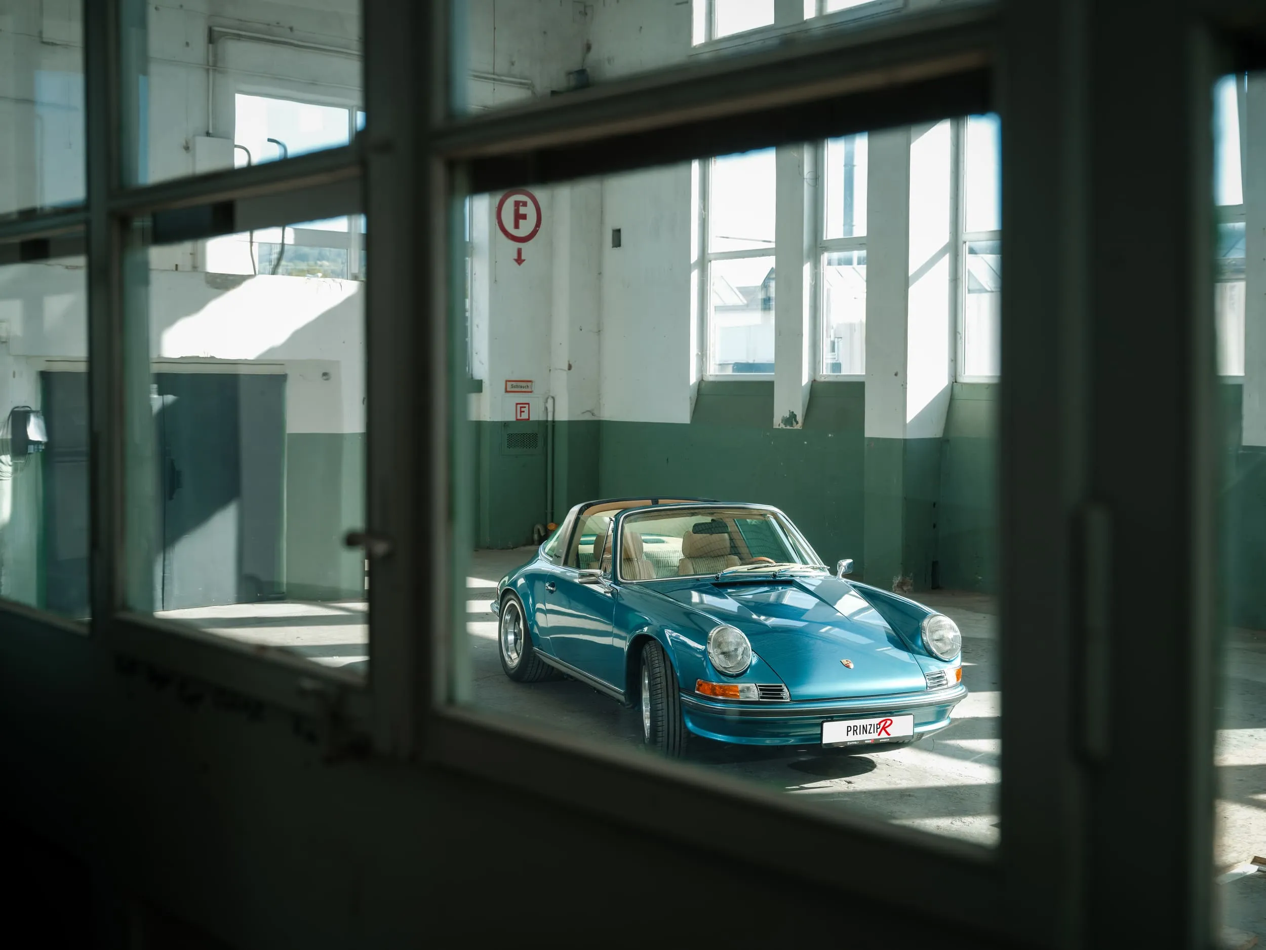 Porsche G-Model Restomod by PRINZIP R (RG) in garage