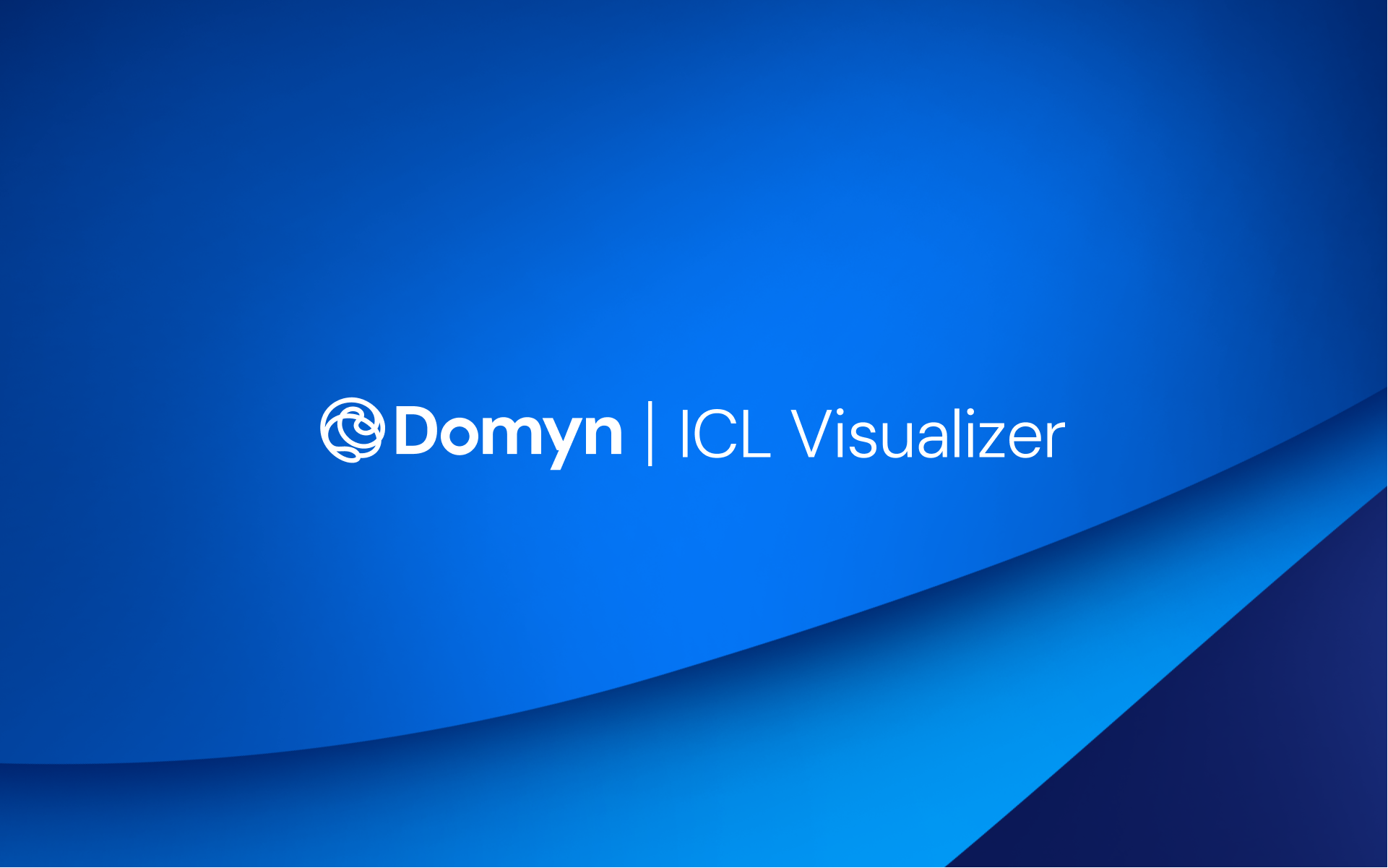 Logo Domyn ICL Visualizer con delle forme geometriche blu sullo sfondo