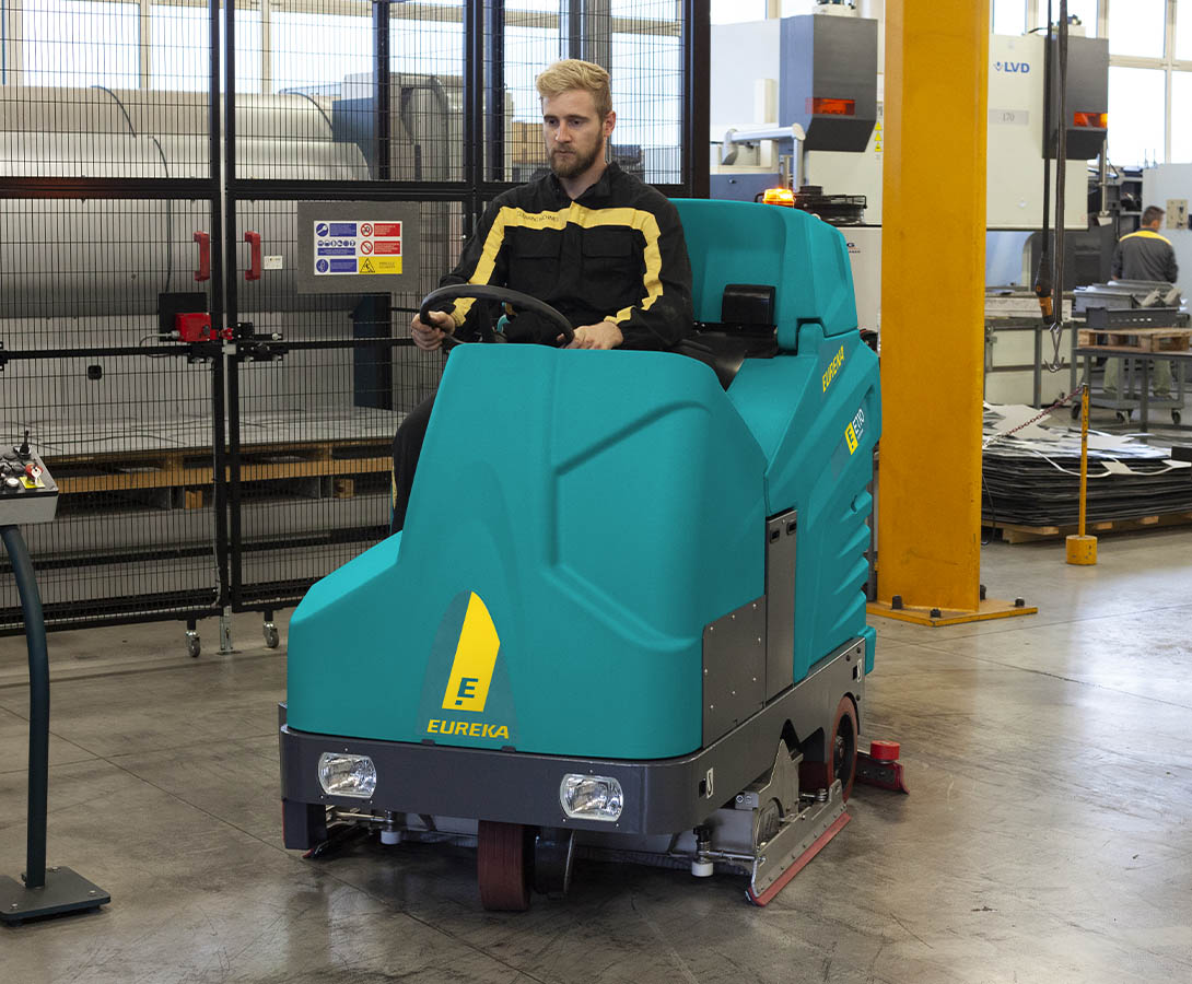 Eureka E110-R påsittende kombimaskin