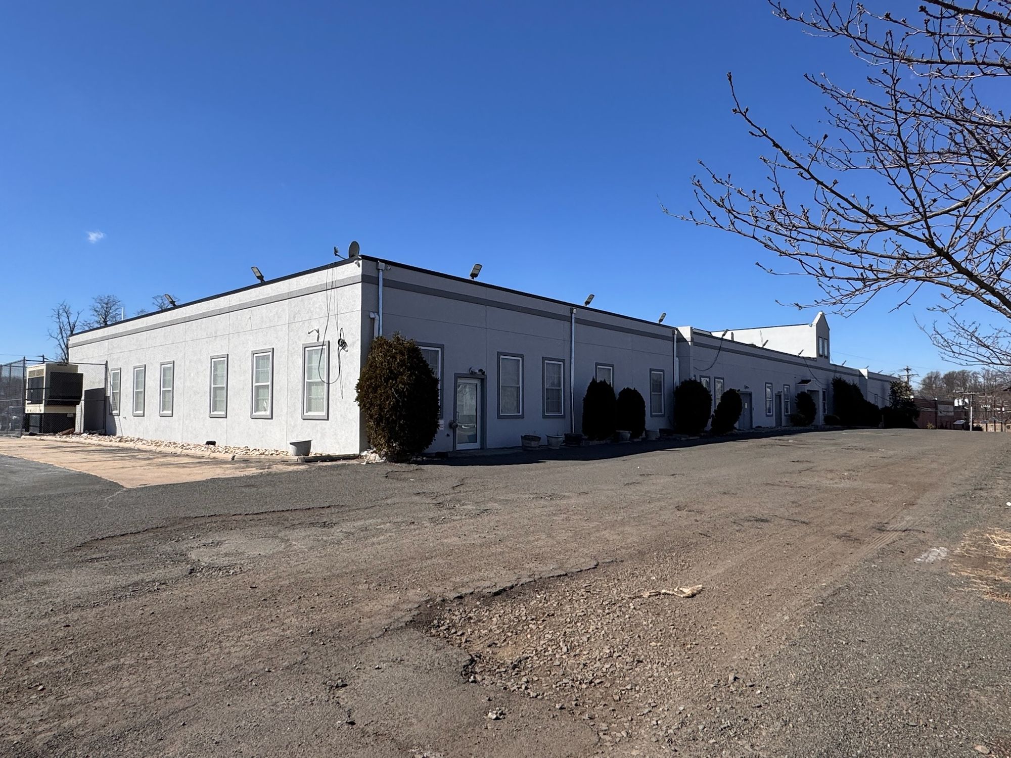 233 Doughty Blvd, Inwood, NY 11096