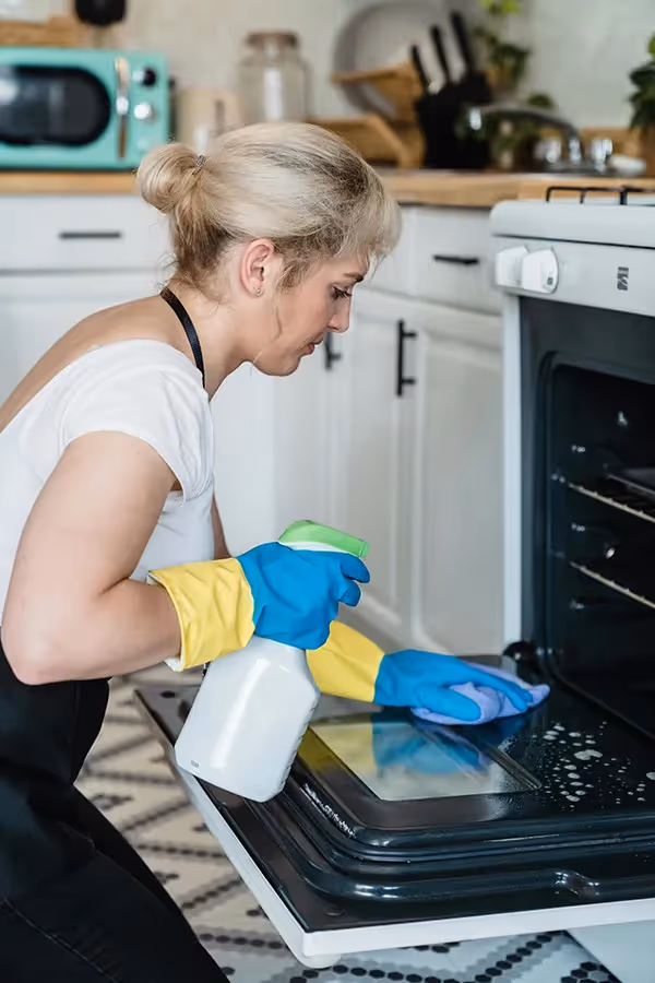 Deep Cleaning Windows in London