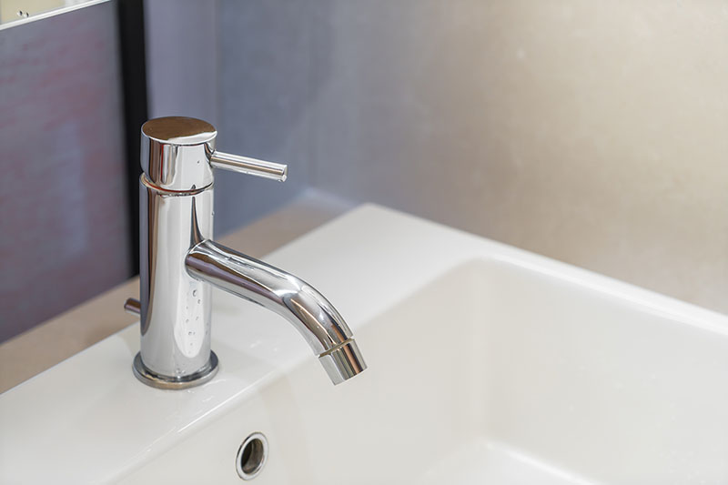 How to Clean and Shine Stainless Steel Taps: A Simple Guide for UK Homes