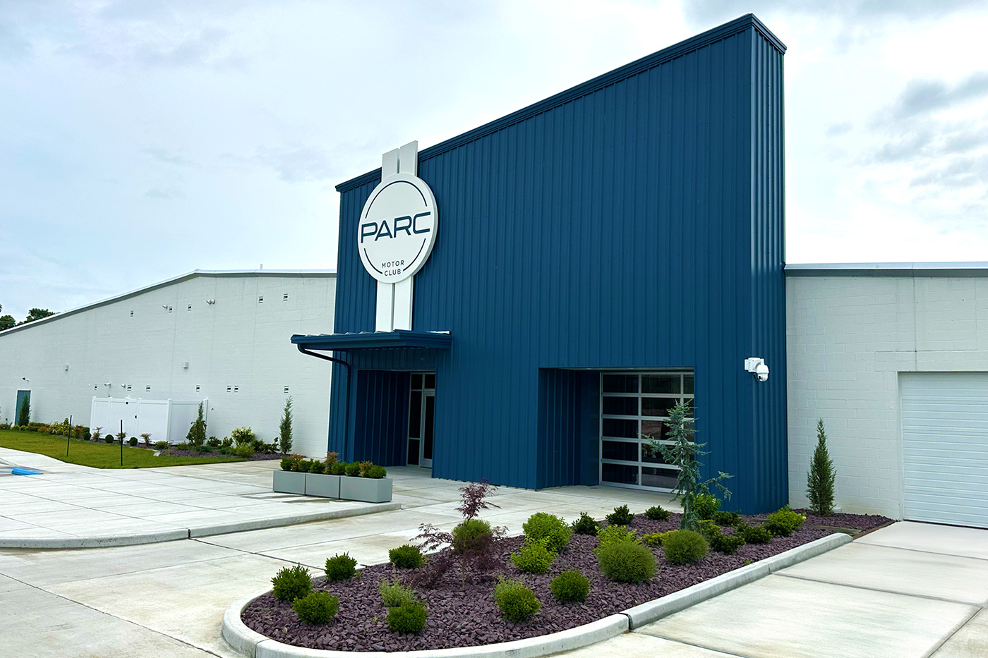 As the owner’s representative, Pilot provided end-to-end project oversight, managing design coordination, procurement, and construction execution. With a focus on premium detailing and client vision, Pilot ensured that the finished product met the highest standards of craftsmanship and delivered an exceptional user experience for both the client and its members.