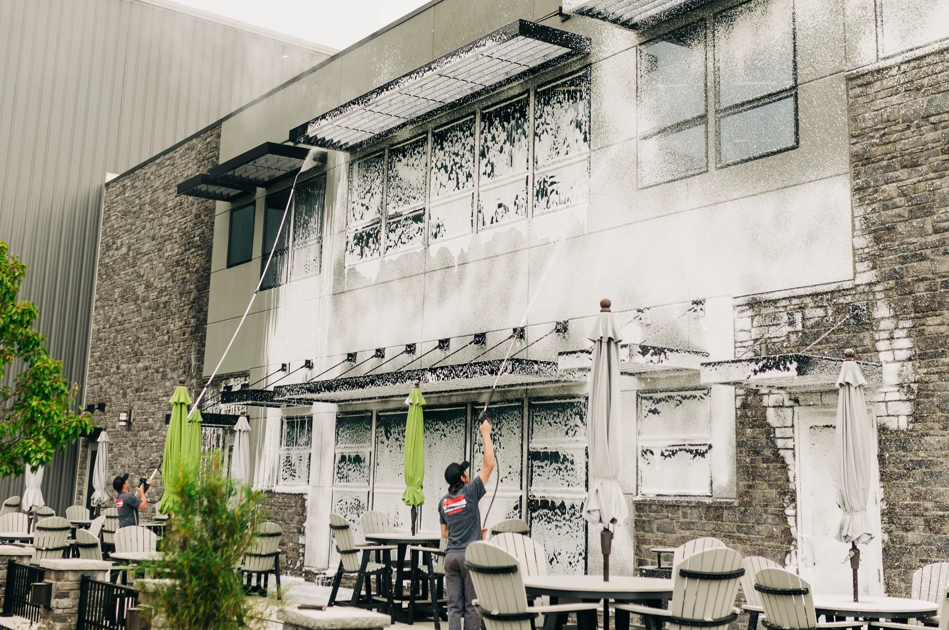 Power Washing for Property Managers: Maintenance Made Easy