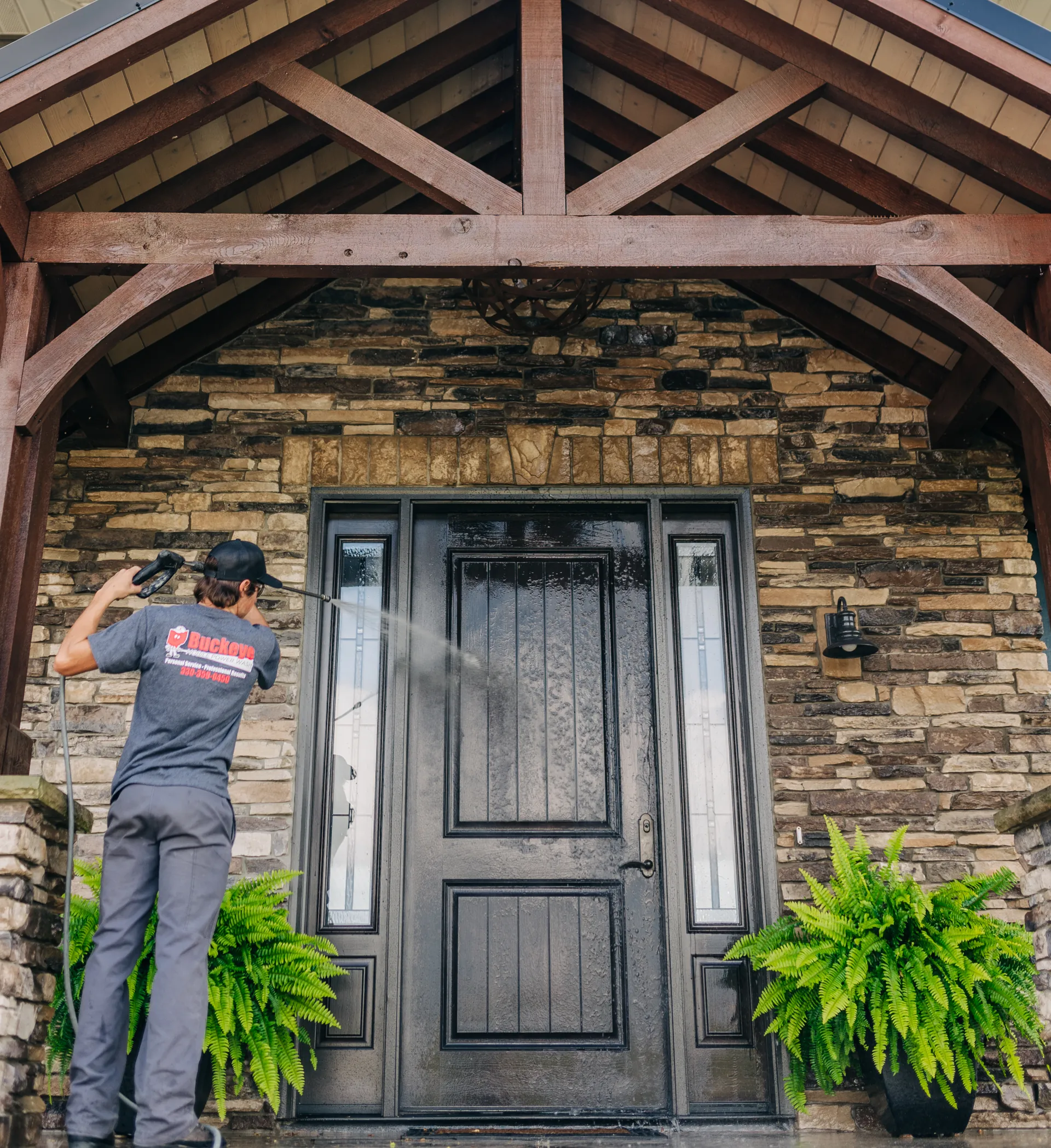 Pre-Winter Power Washing: What You Need to Know Before It Freezes