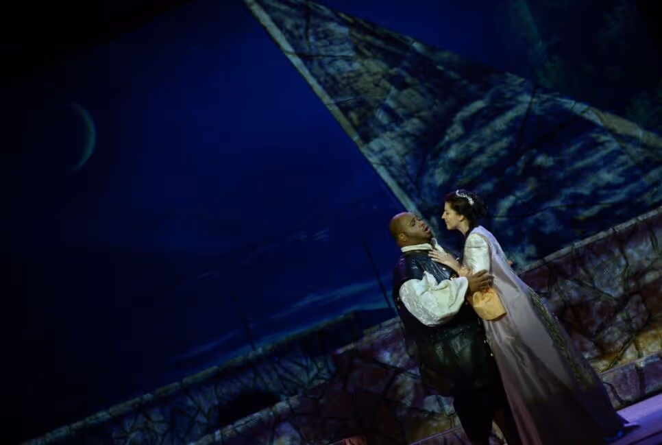 Otello (2016) - Teatro Degollo - Photo by Marco Ayala