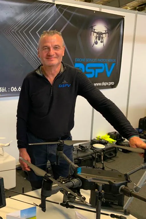 patrick COURBRANT directeur général et pilot de drone agréér