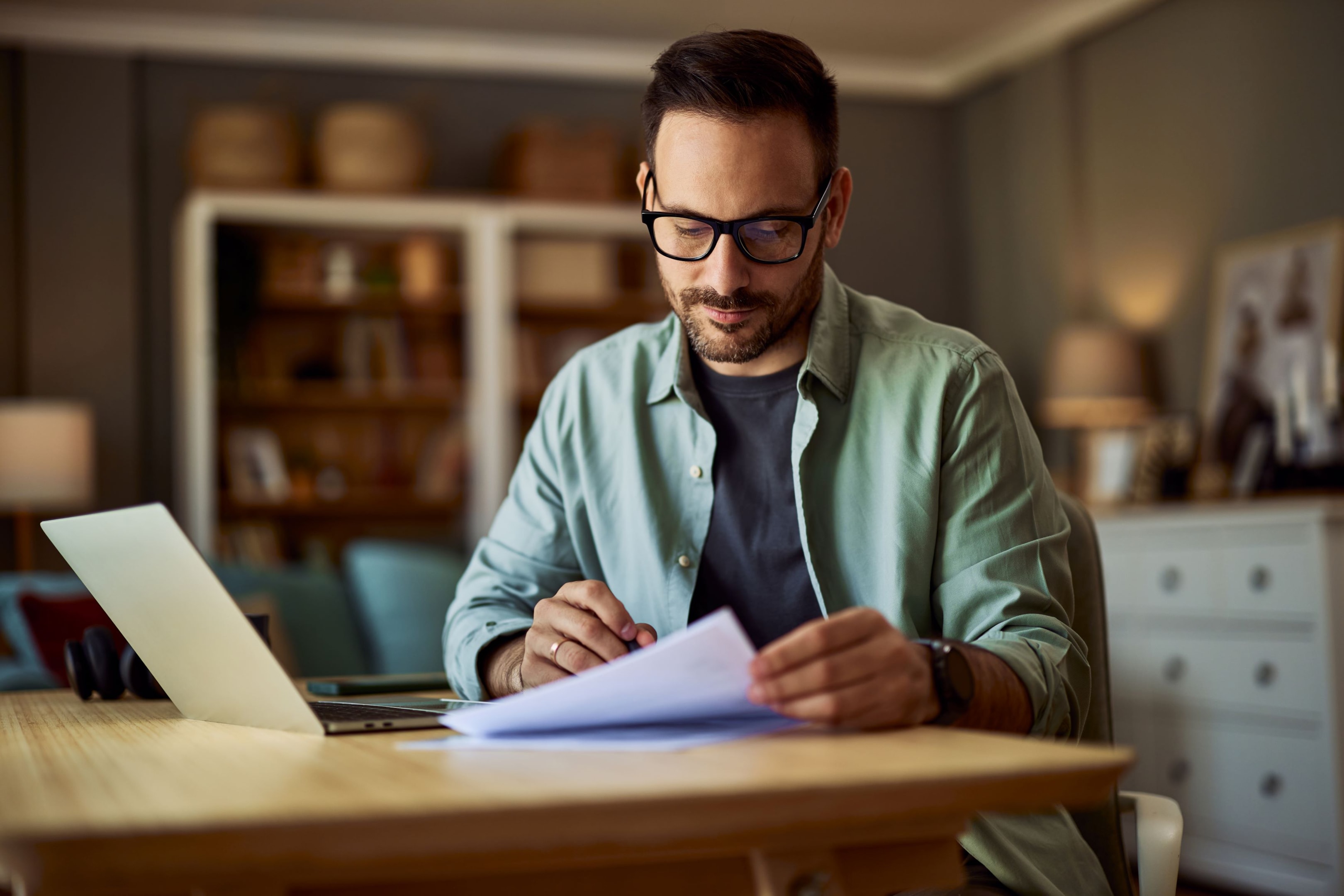 Portland Homeowner Evaluating Contractors