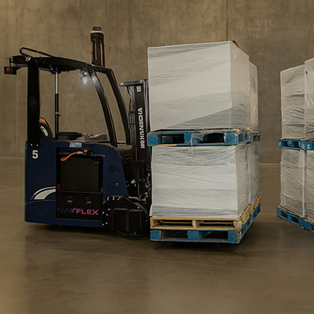 product shot of Fully Autonomous Single/Double Counterbalance AMR