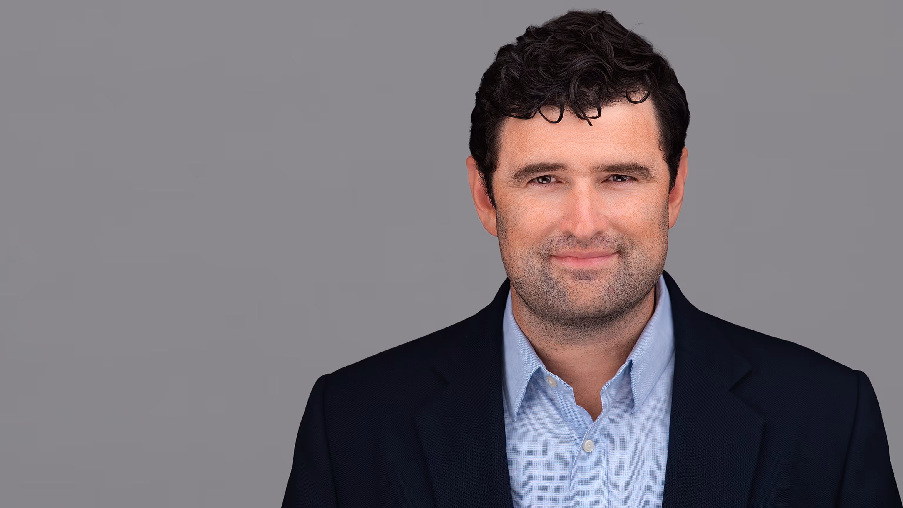Confident, modern headshots for professionals in North Houston.