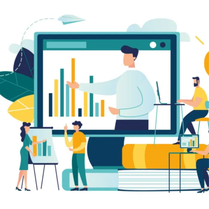 What is an ecommerce strategist? How to become one in 2025?