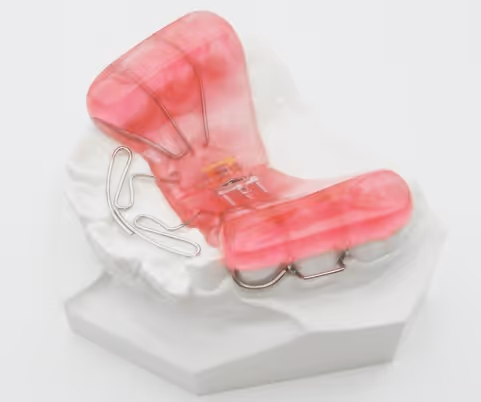 Plaque de surélévation orthodontique avec vis poussoir - H32 Dental