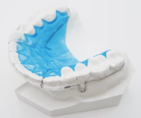 QCM retainer with connecting wire for orthodontic retention - H32 Dental