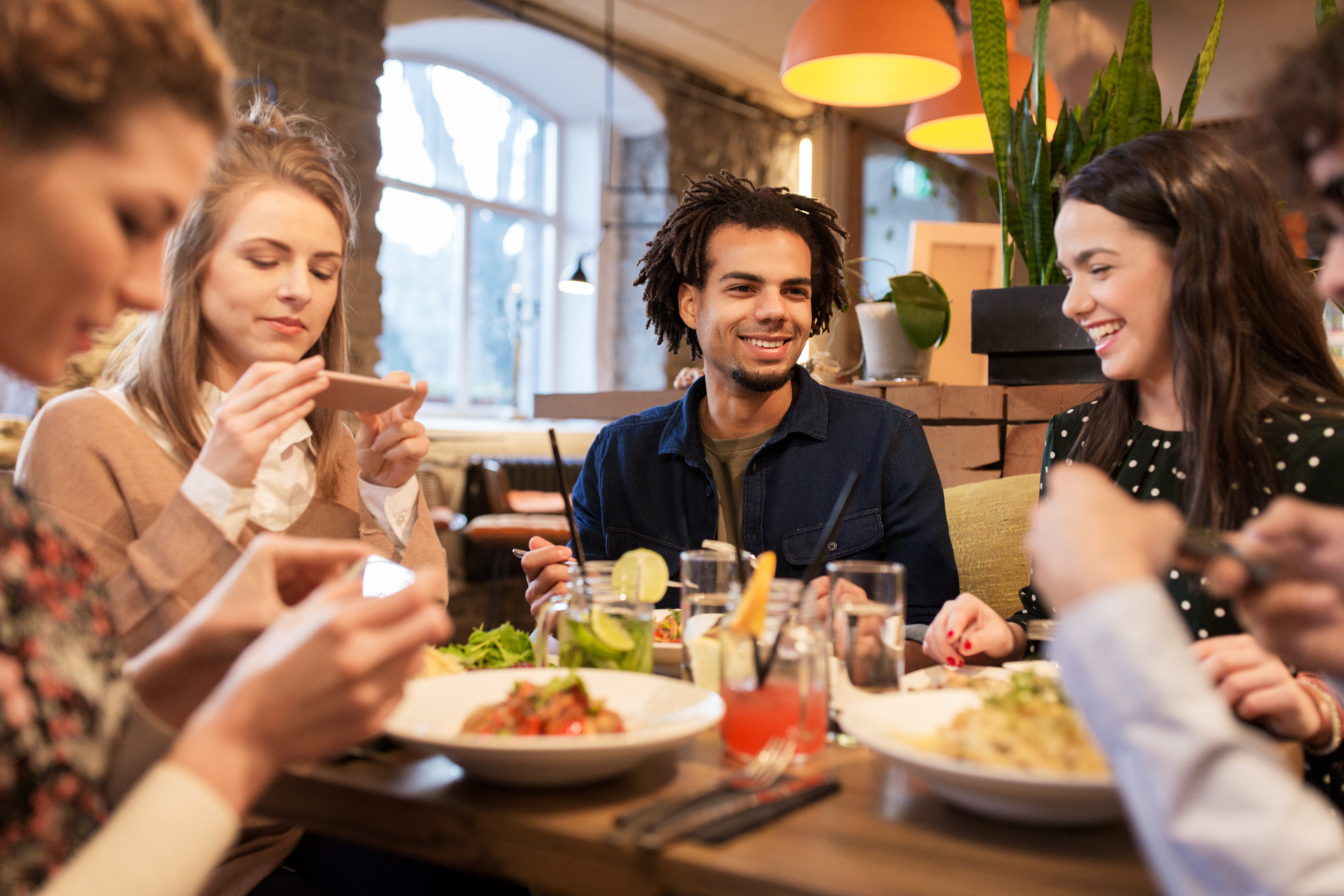 Side Hustle Alert: Can Restaurant Mystery Shopping Help You Beat the Cost of Living?