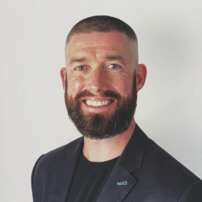 Dr Lee Hubble
