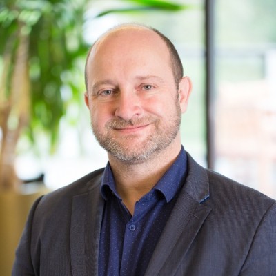 Dr Julian Shapley