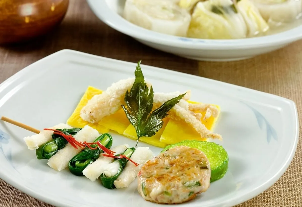 Traditional Korean dishes.