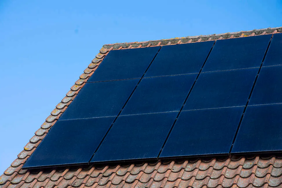 Tier 1 zonnepanelen op dak