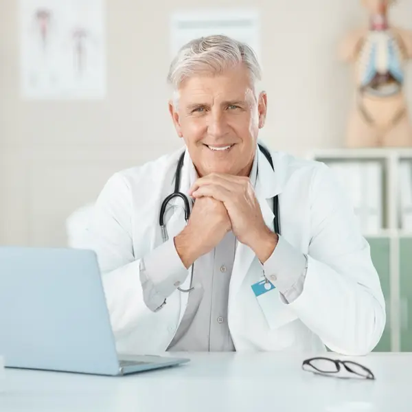 Orthopädischer Experte erklärt Zusammenhang zwischen orthopädischen Matratzen und Rückenschmerzen