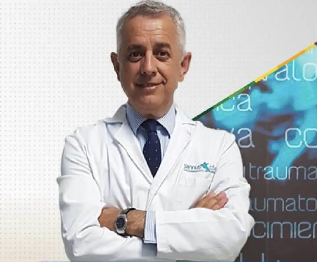 Dr. José María Villalón