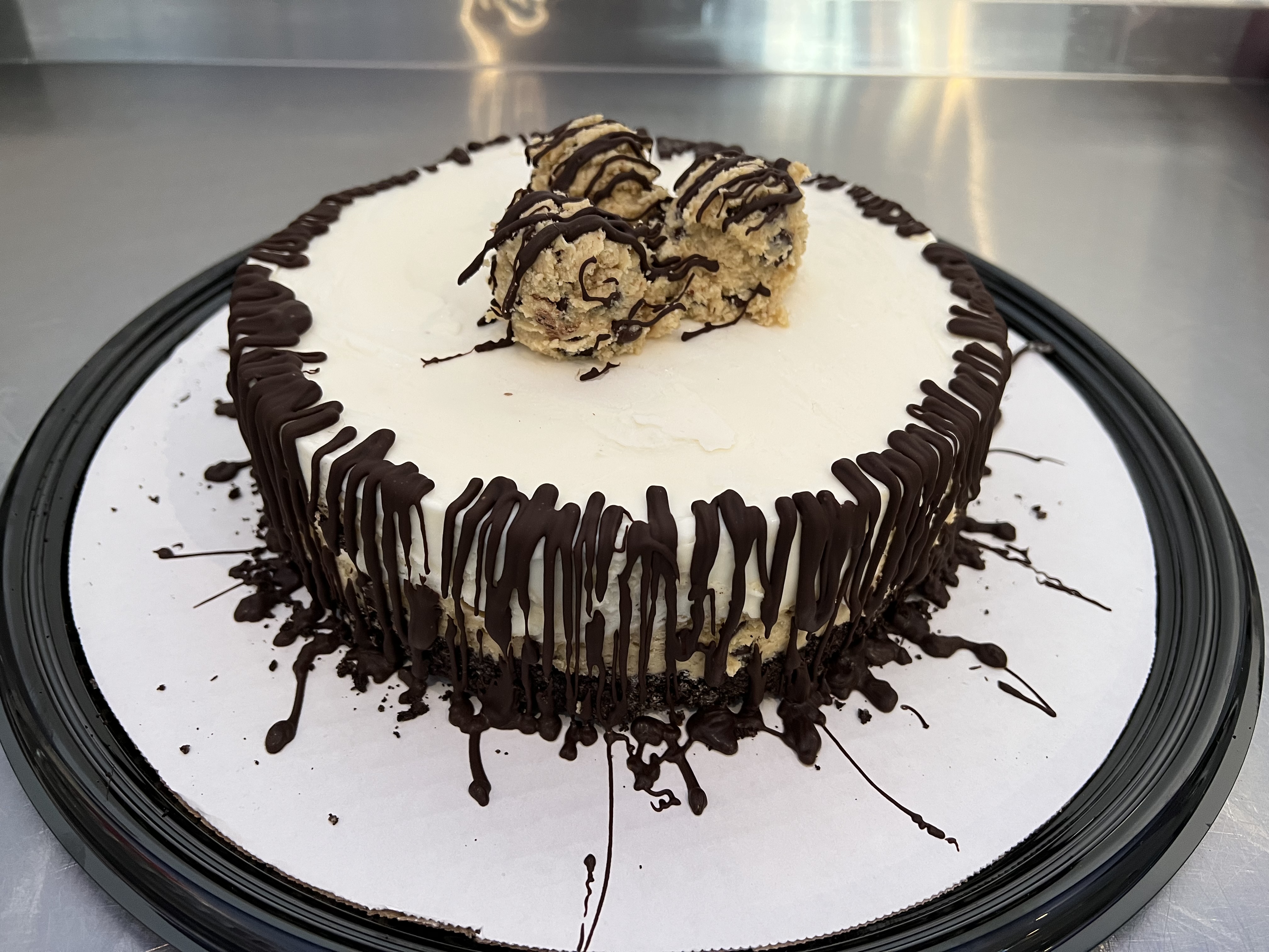 image of a bakery storefront