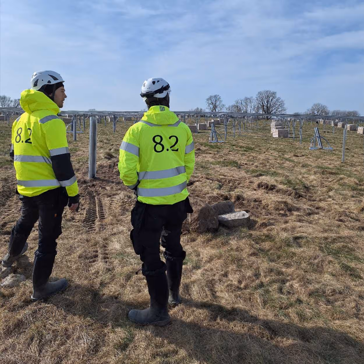 8.2 employees on PV site